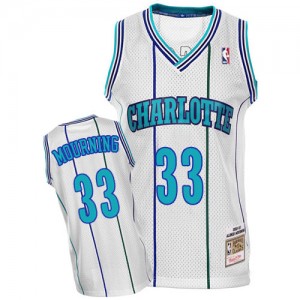 Maillot NBA Charlotte Hornets #33 Alonzo Mourning Blanc Mitchell and Ness Swingman Throwback - Homme