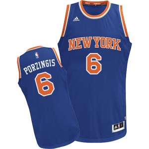 New York Knicks Kristaps Porzingis #6 Road Swingman Maillot d'équipe de NBA - Bleu royal pour Homme