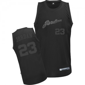 Maillot NBA Tout noir Michael Jordan #23 Chicago Bulls Authentic Homme Adidas