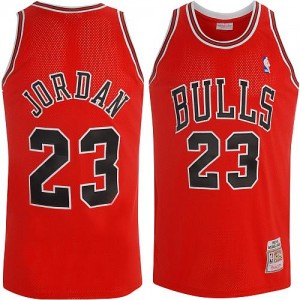 Chicago Bulls #23 Mitchell and Ness Throwback Rouge Swingman Maillot d'équipe de NBA Peu co?teux - Michael Jordan pour Homme