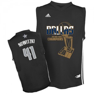 Maillot NBA Dallas Mavericks #41 Dirk Nowitzki Noir Adidas Swingman Finals Champions - Homme