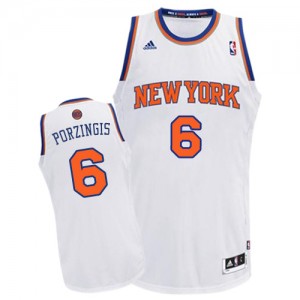 New York Knicks Kristaps Porzingis #6 Home Swingman Maillot d'équipe de NBA - Blanc pour Homme